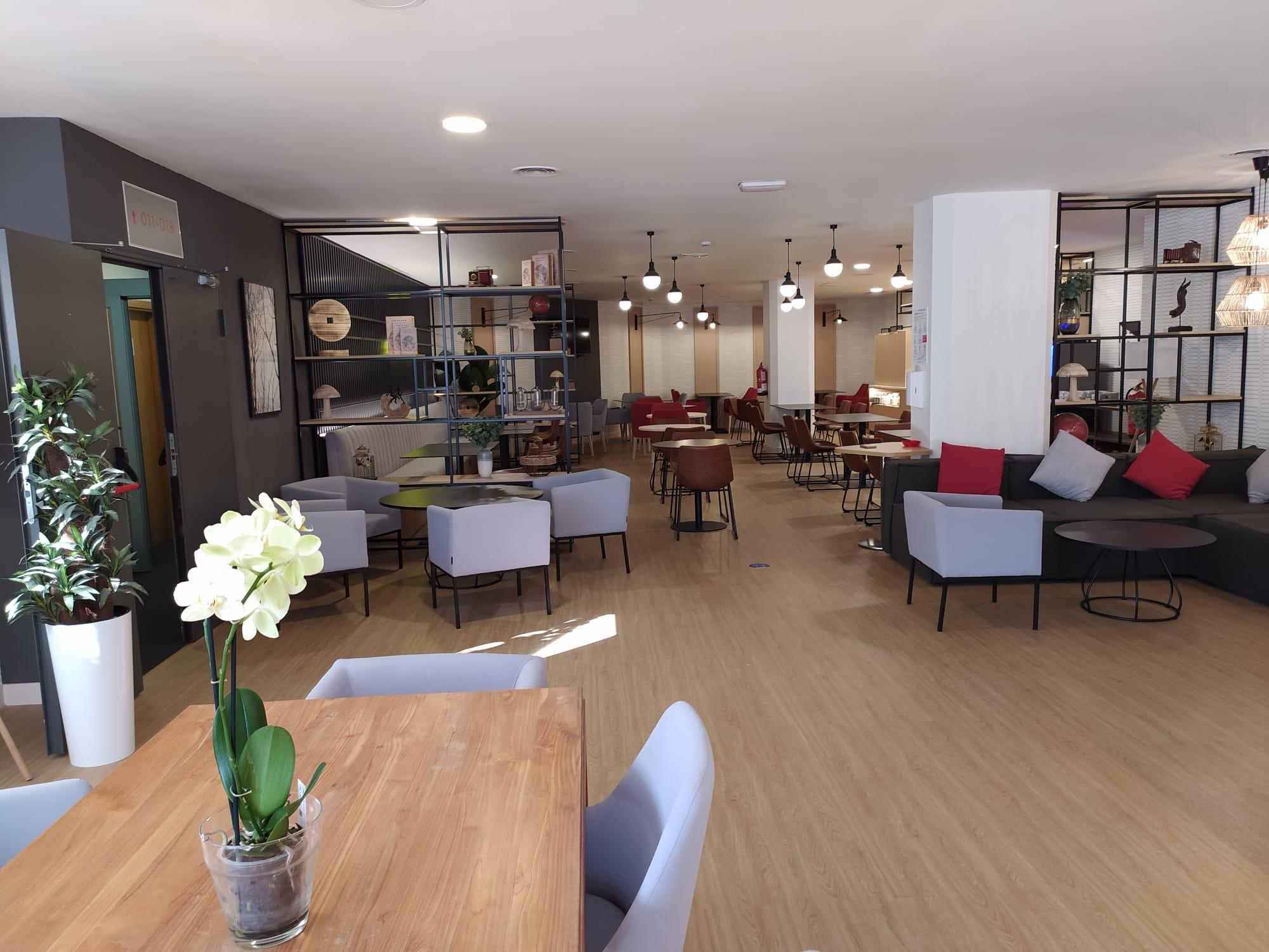 Ramada By Wyndham Madrid Tres Cantos Extérieur photo