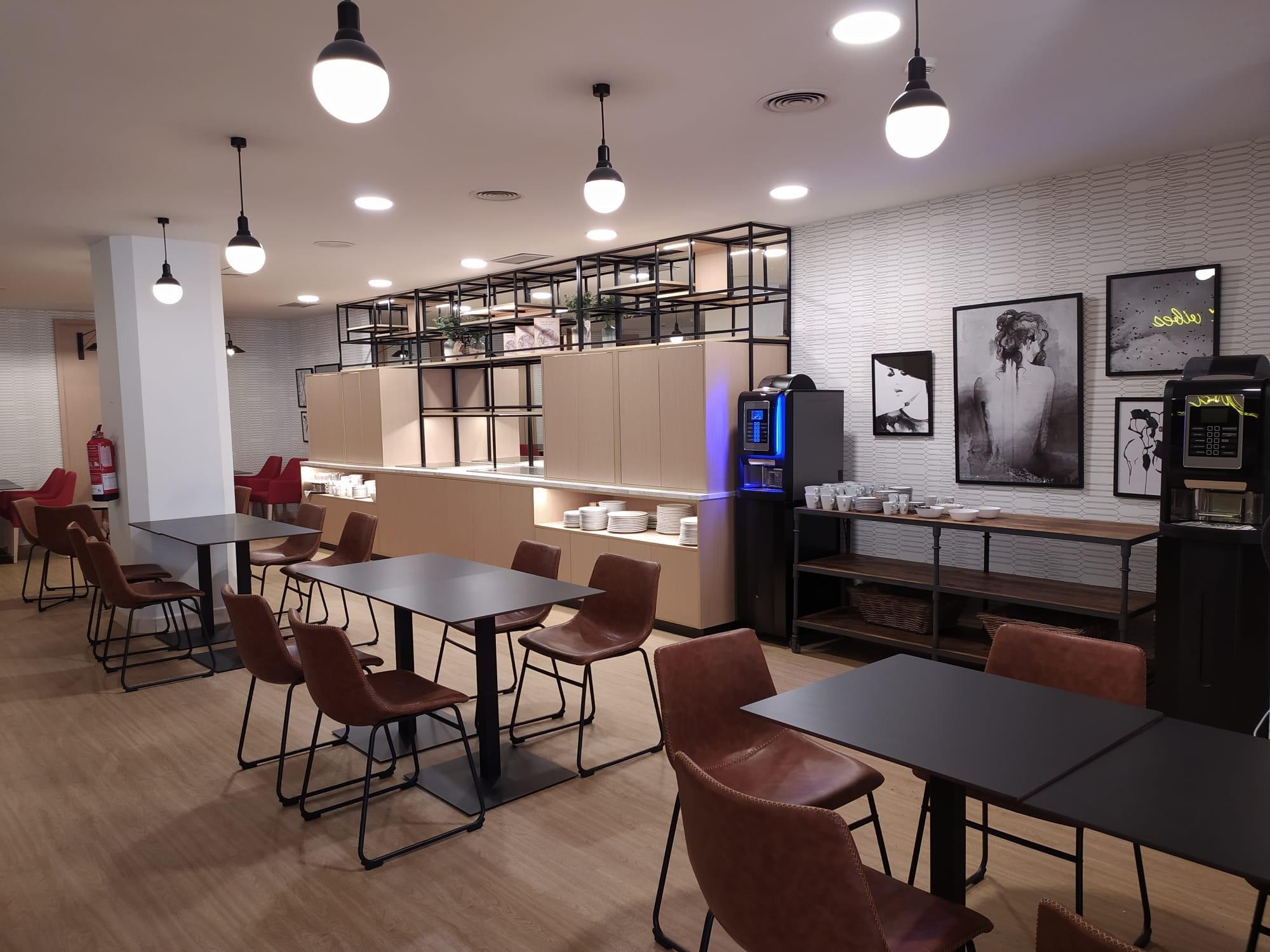 Ramada By Wyndham Madrid Tres Cantos Extérieur photo